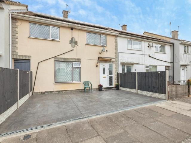 4 bedroom terraced house for sale