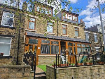 4 bedroom terraced house for sale