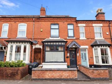 4 bedroom terraced house for sale
