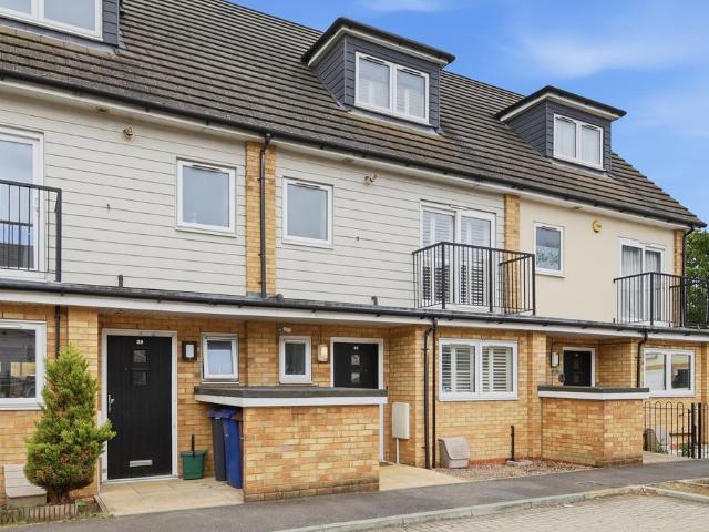 4 bedroom terraced house for sale