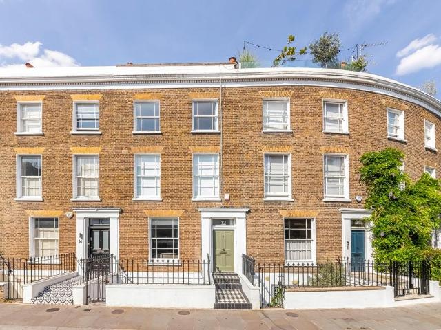 4 bedroom terraced house for sale
