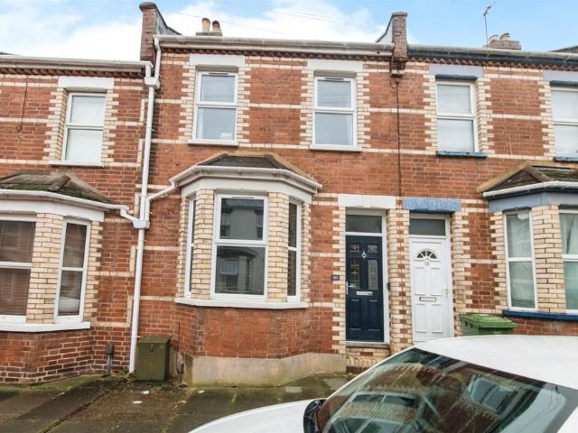 4 bedroom terraced house for sale
