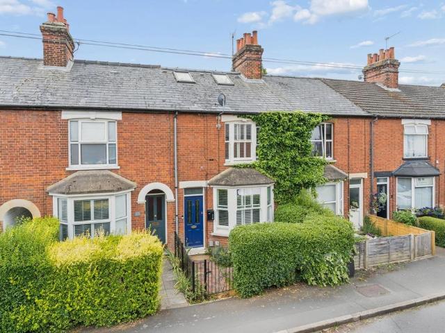 4 bedroom terraced house for sale