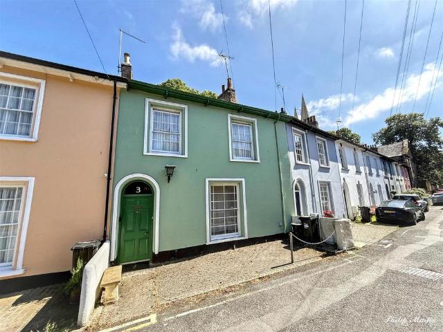 4 bedroom terraced house for sale