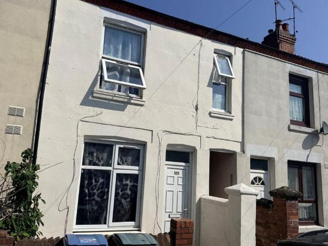 4 bedroom terraced house for sale