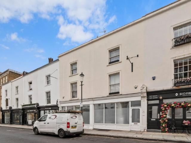 4 bedroom terraced house for sale