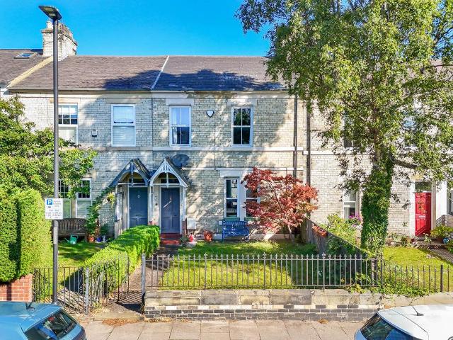 4 bedroom terraced house for sale