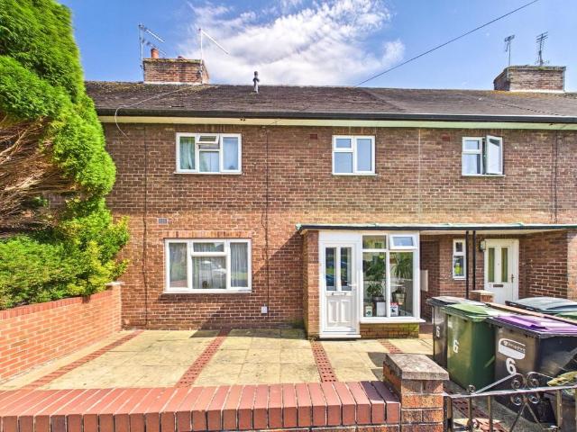 4 bedroom terraced house for sale