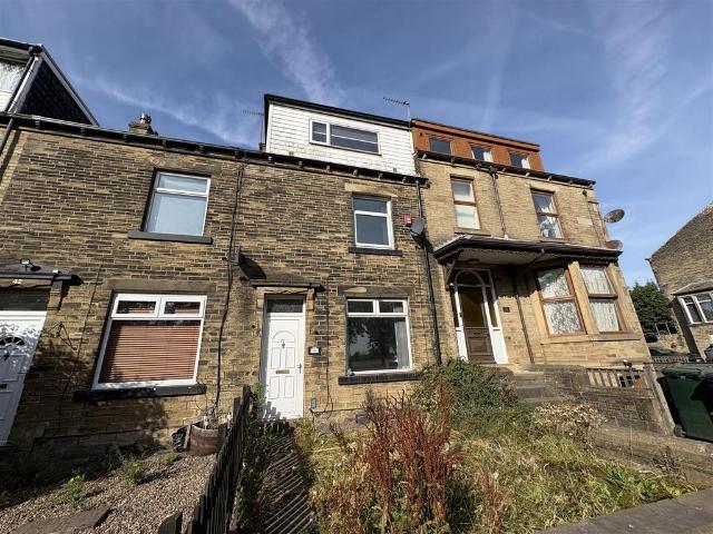4 bedroom terraced house for sale