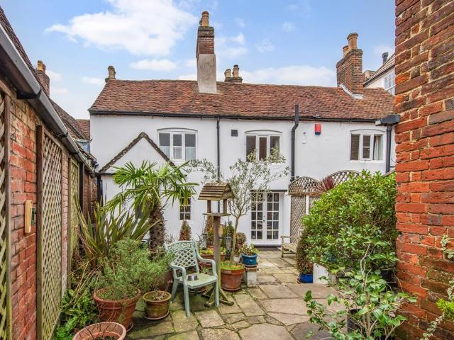 4 bedroom terraced house for sale