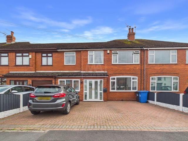 4 bedroom terraced house for sale