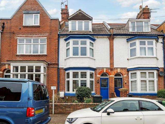 4 bedroom terraced house for sale