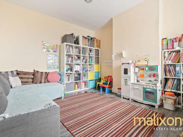 4 bedroom terraced house for sale