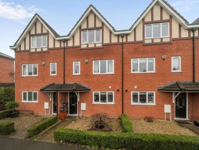 4 bedroom terraced house for sale