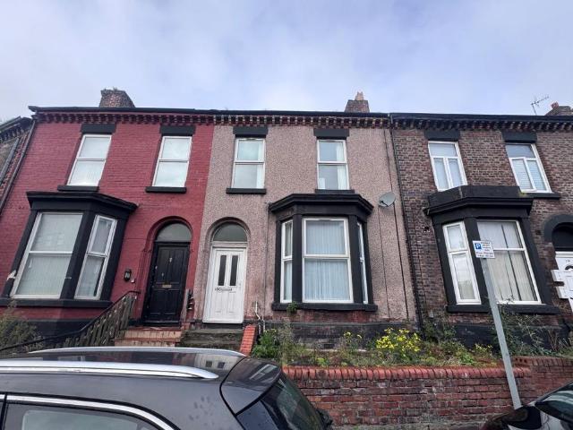 4 bedroom terraced house for sale