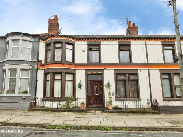 4 bedroom terraced house for sale
