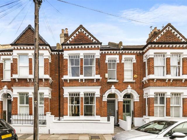 4 bedroom terraced house for sale