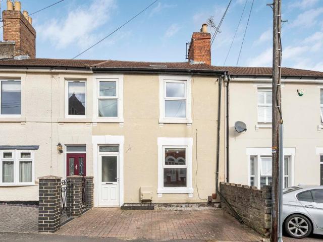 4 bedroom terraced house for sale