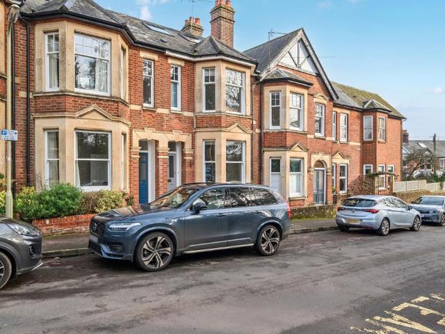 4 bedroom terraced house for sale