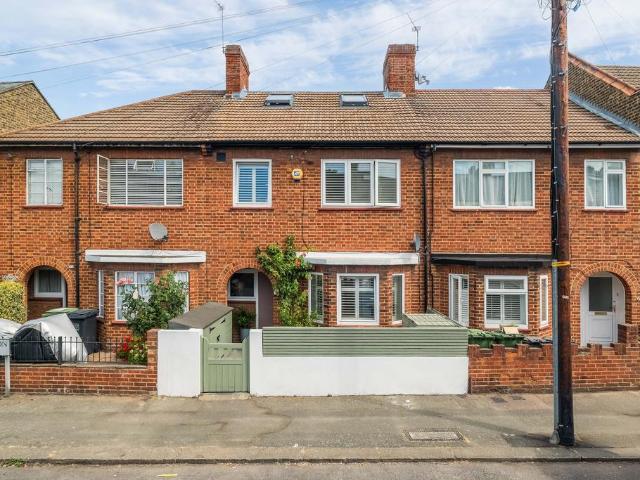 4 bedroom terraced house for sale