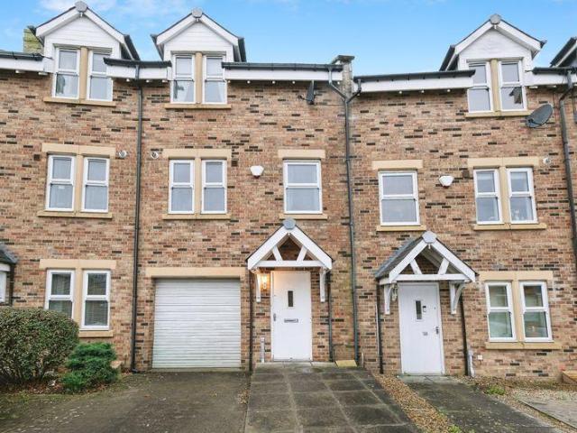 4 bedroom terraced house for sale
