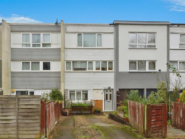 4 bedroom terraced house for sale