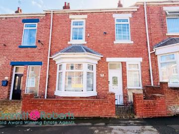 4 bedroom terraced house for sale