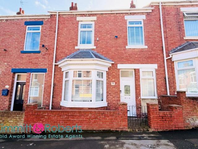 4 bedroom terraced house for sale