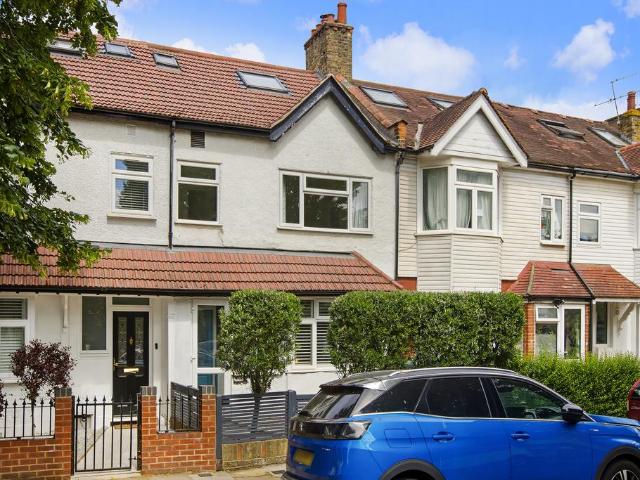 4 bedroom terraced house for sale