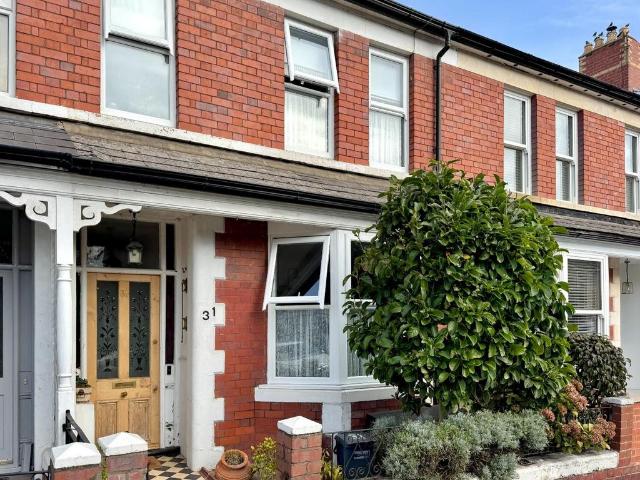 4 bedroom terraced house for sale