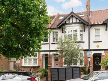 4 bedroom terraced house for sale