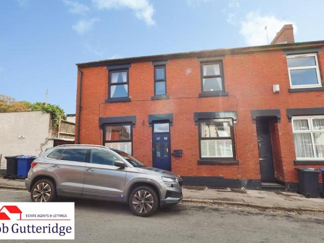 4 bedroom terraced house for sale