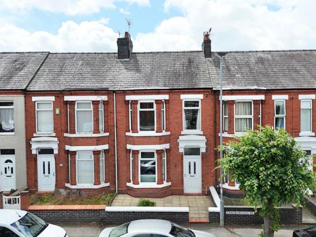4 bedroom terraced house for sale