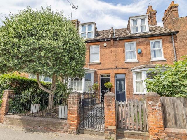 4 bedroom terraced house for sale