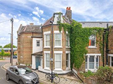 4 bedroom terraced house for sale