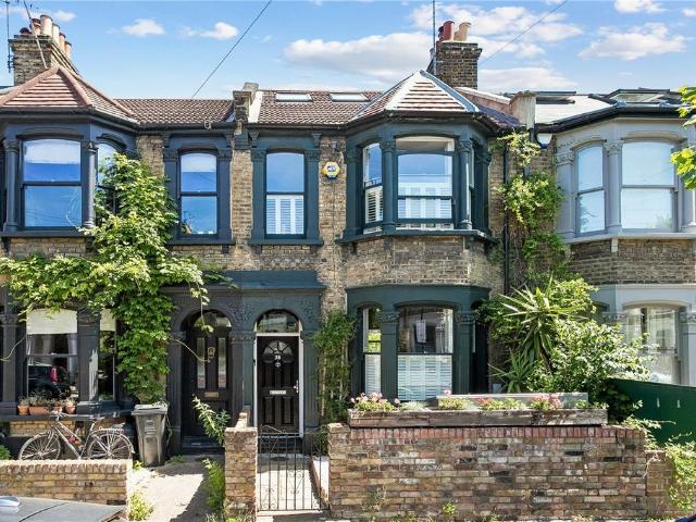 4 bedroom terraced house for sale