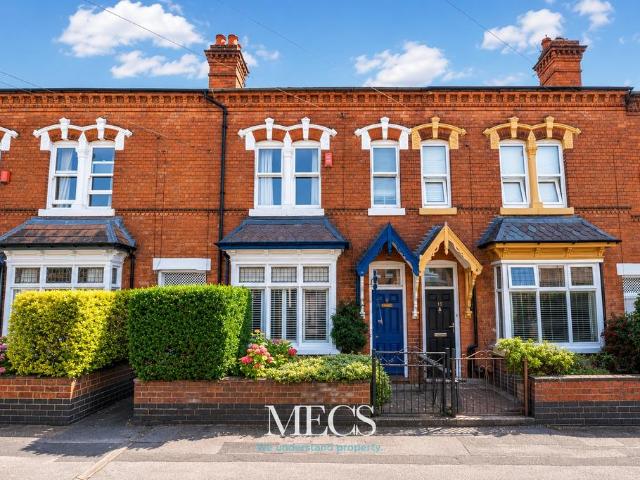 4 bedroom terraced house for sale
