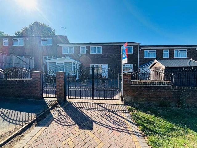 4 bedroom terraced house for sale