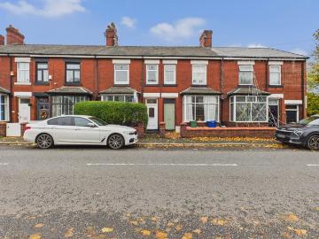 4 bedroom terraced house for sale