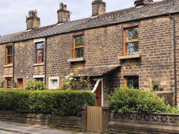 4 bedroom terraced house for sale
