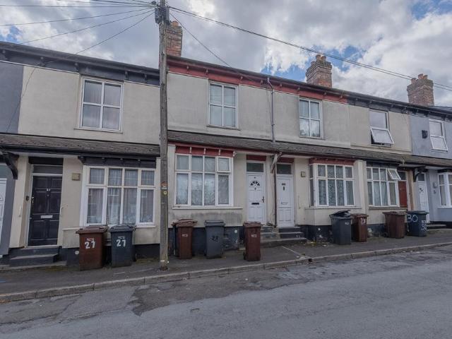 4 bedroom terraced house for sale