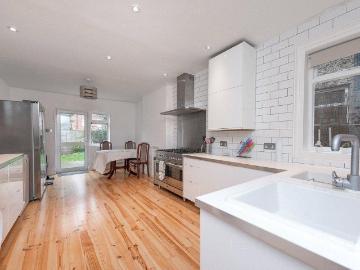 Harlesden, London, Greater London - Garden