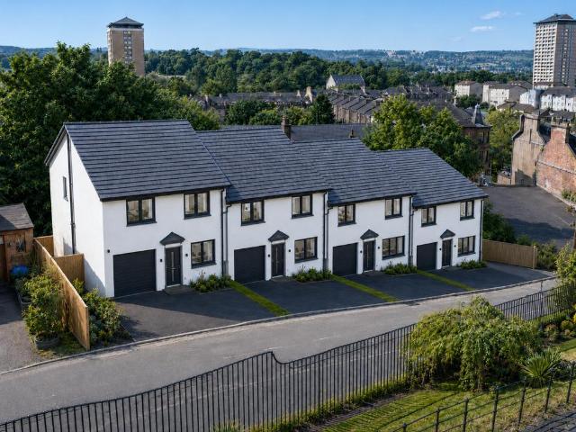 4 bedroom terraced house for sale