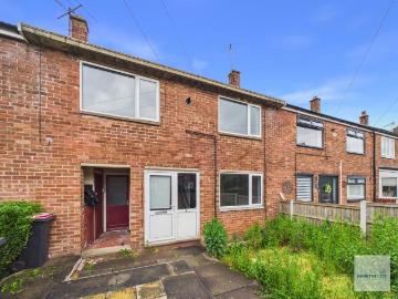 4 bedroom terraced house for sale