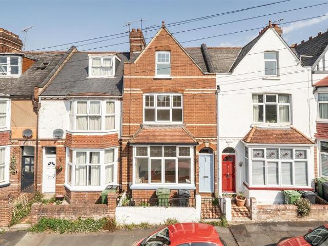 4 bedroom terraced house for sale