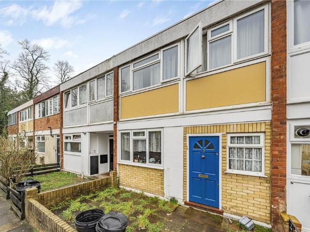 4 bedroom terraced house for sale
