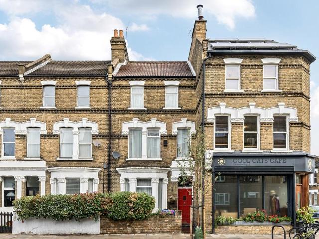 4 bedroom terraced house for sale
