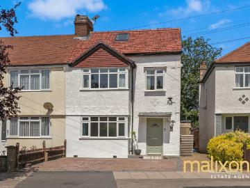 4 bedroom terraced house for sale