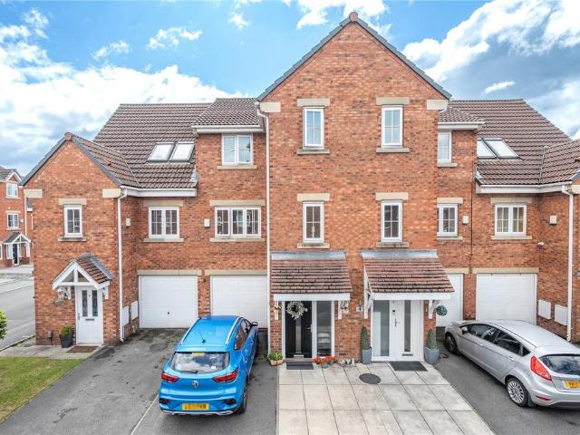 4 bedroom terraced house for sale