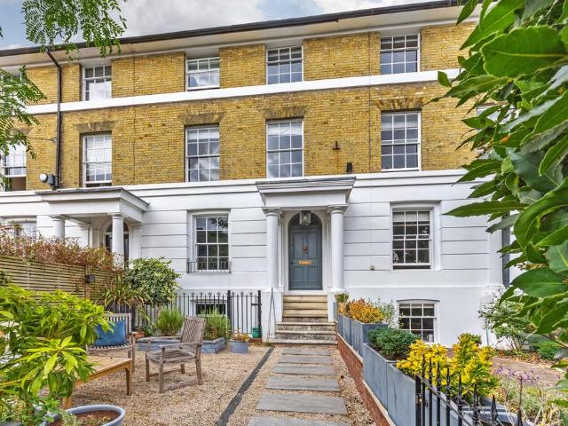 4 bedroom terraced house for sale